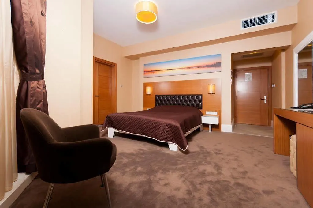 City Hotel Plovdiv 3*,  Bulgaria